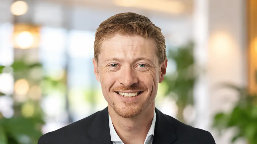  Lars Handrup  